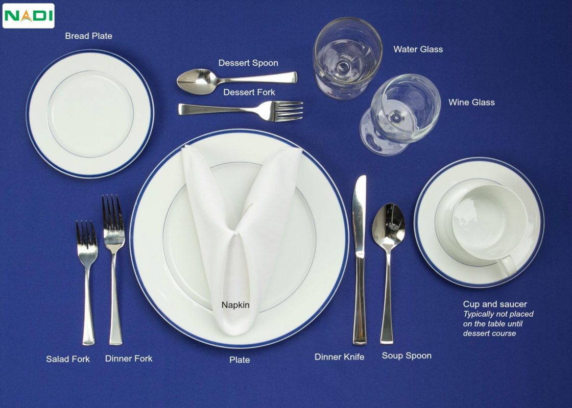 Cách bày bàn ăn kiểu Âu - cách bố trí bàn ăn trong nhà hàng