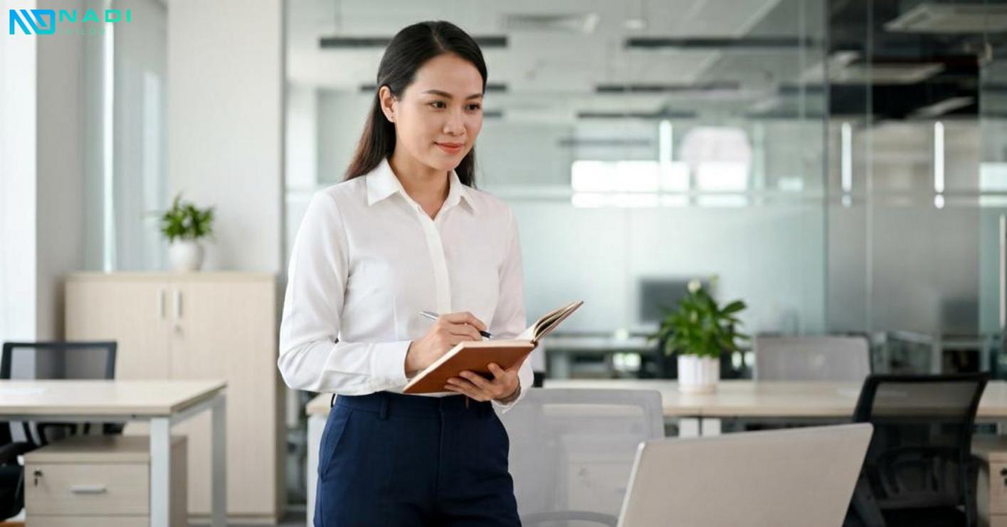 Các mẫu đồng phục công sở nữ đẹp được ưa chuộng hiện nay Các mẫu đồng phục công sở nữ đẹp được ưa chuộng hiện nay